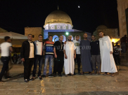 بالصور: أبناء مدينة يافا يؤدون صلاة الفجر في المسجد الأقصى المبارك